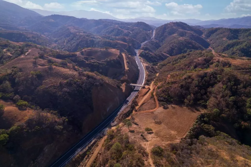 New highway Oaxaca-Puerto